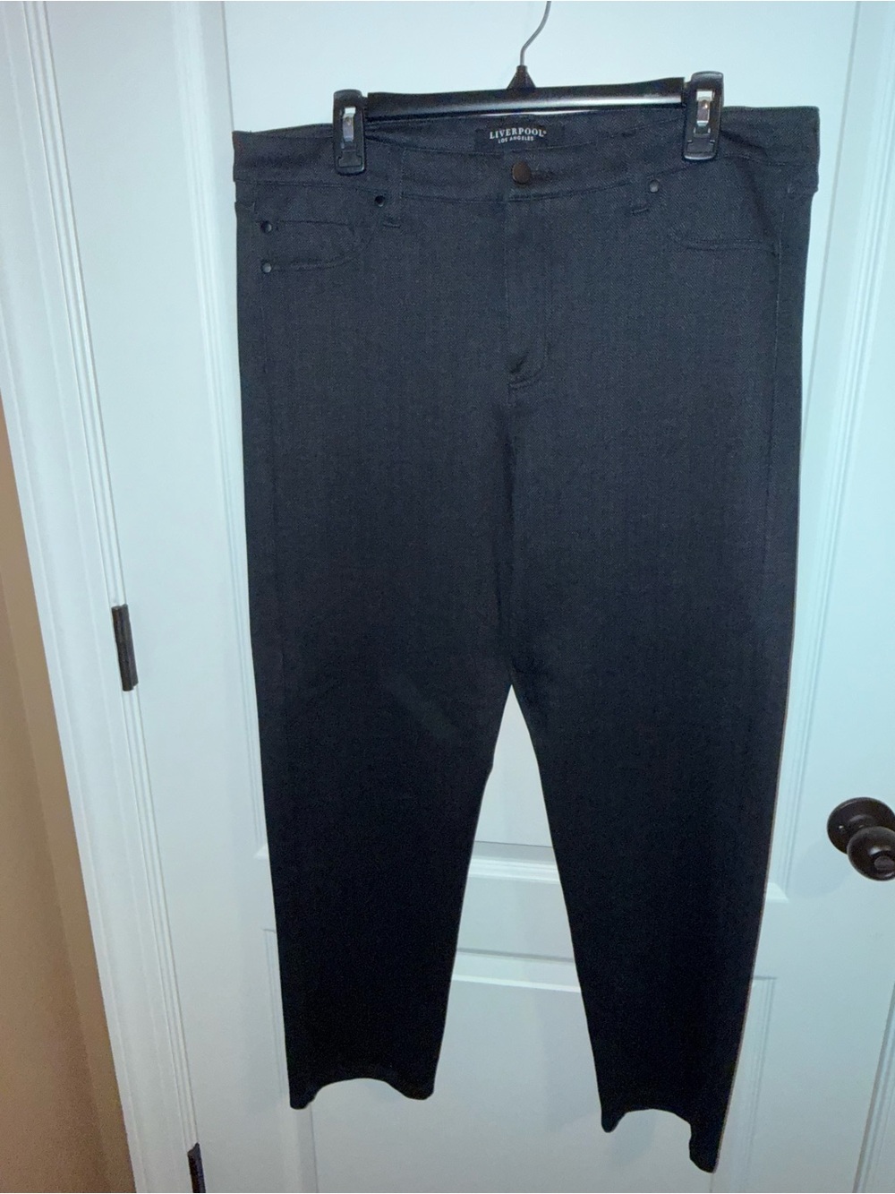 Liverpool Black Cropped Straight-Leg Pants - Picture 2 of 4